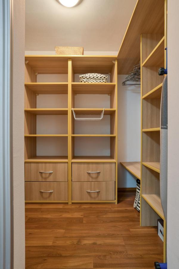 Apartman Marija Lux Свети Стефан Екстериор снимка