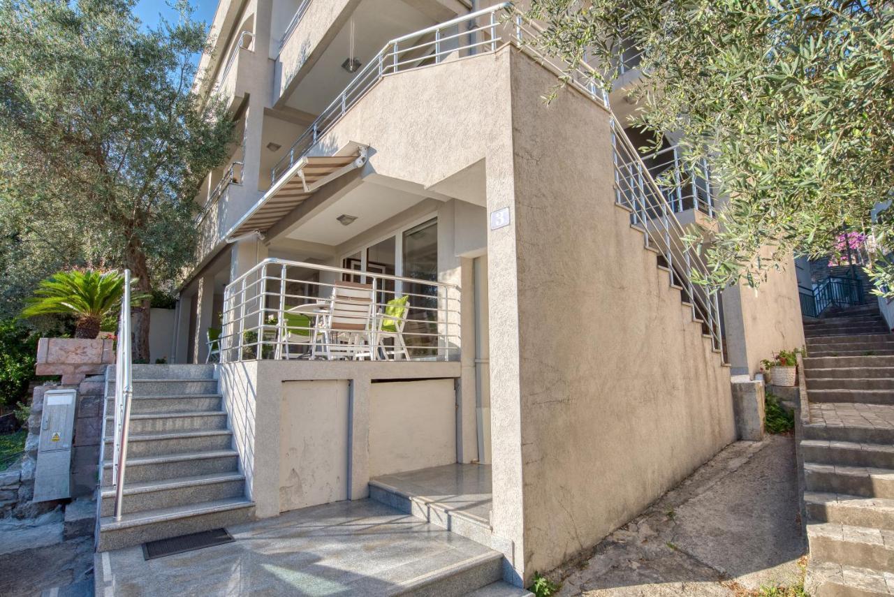 Apartman Marija Lux Свети Стефан Екстериор снимка
